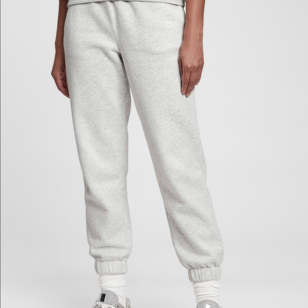 Gap vintage soft fleece joggers bundle